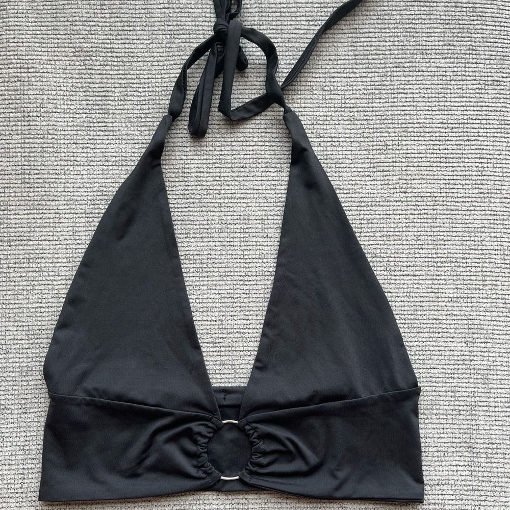 halter top 🥀 - Picture 2 of 6